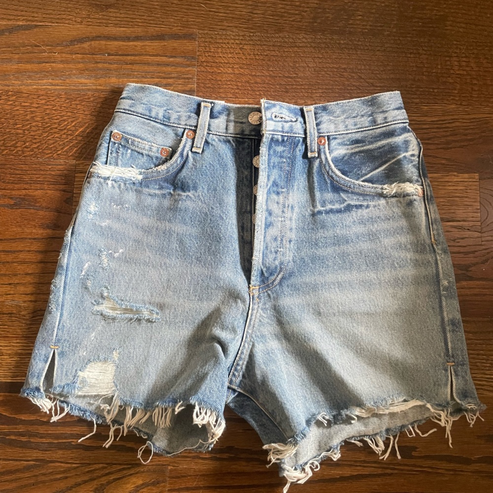 NWT Agolde Faded Blue Frayed Hem Jean Shorts